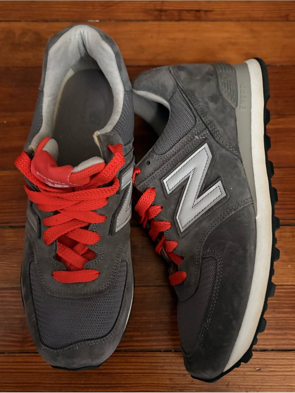 New Balance - Picture 3 of 5